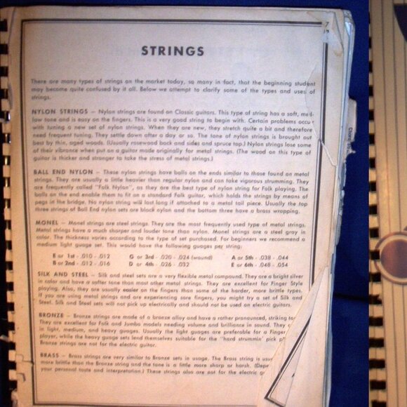 VINTAGE PARTIAL GUITAR PLAYING MUSIC INSTRUCTION BOOK - SPIRAL BOUND - Picture 2 of 6